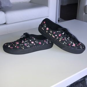 Vans low top sneakers